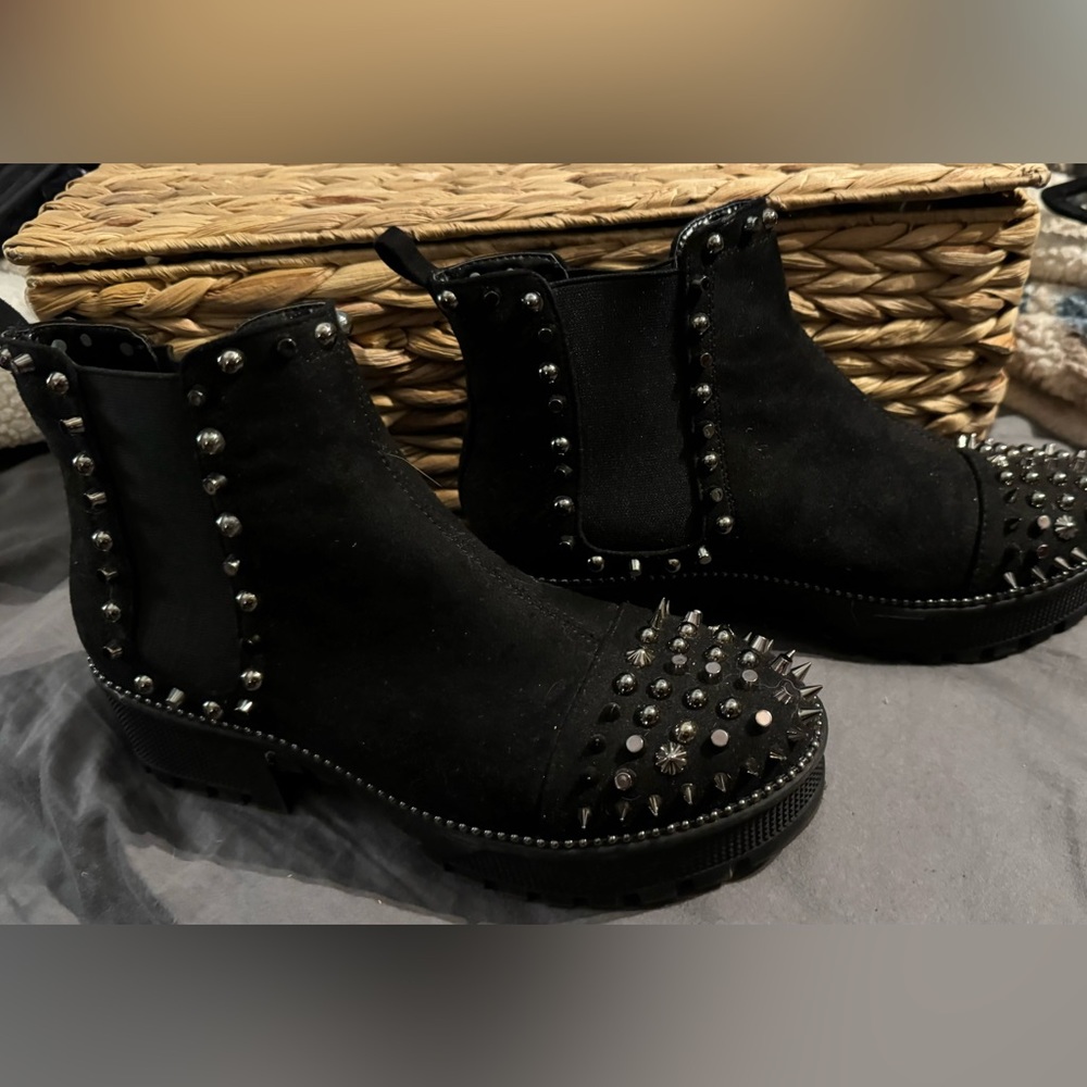 Women’s studded black pull on booties